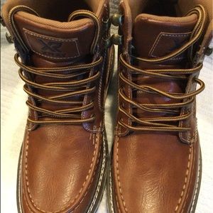 MENS X-RAY BOOT FAUX LEATHER LIKE NEW SIZE 7.5